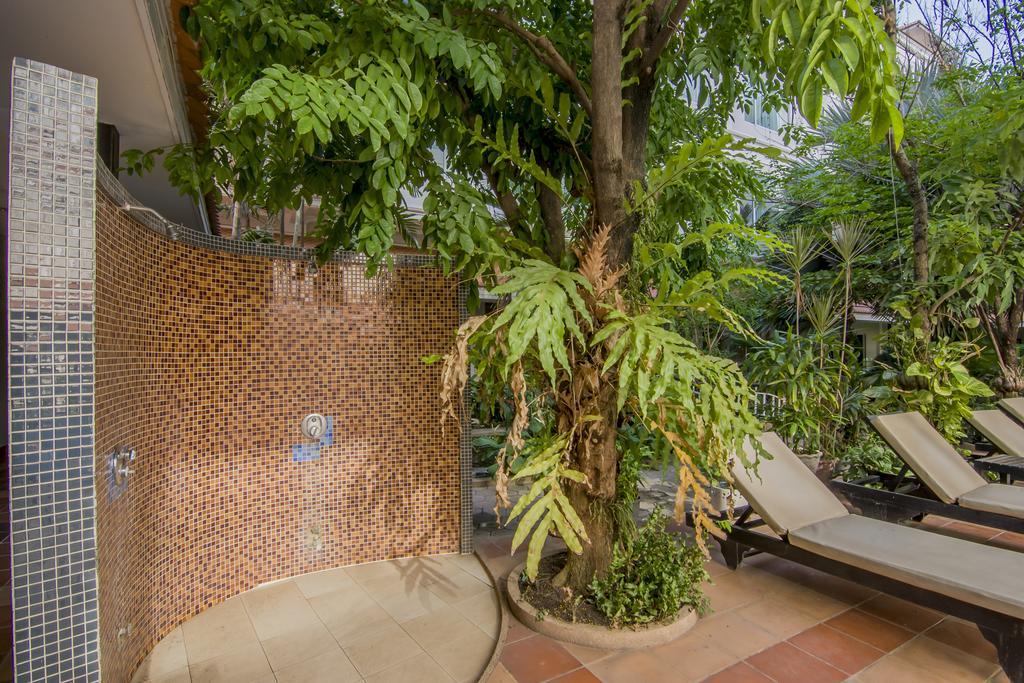 Angkor Riviera Hotel Siem Reap Exterior photo