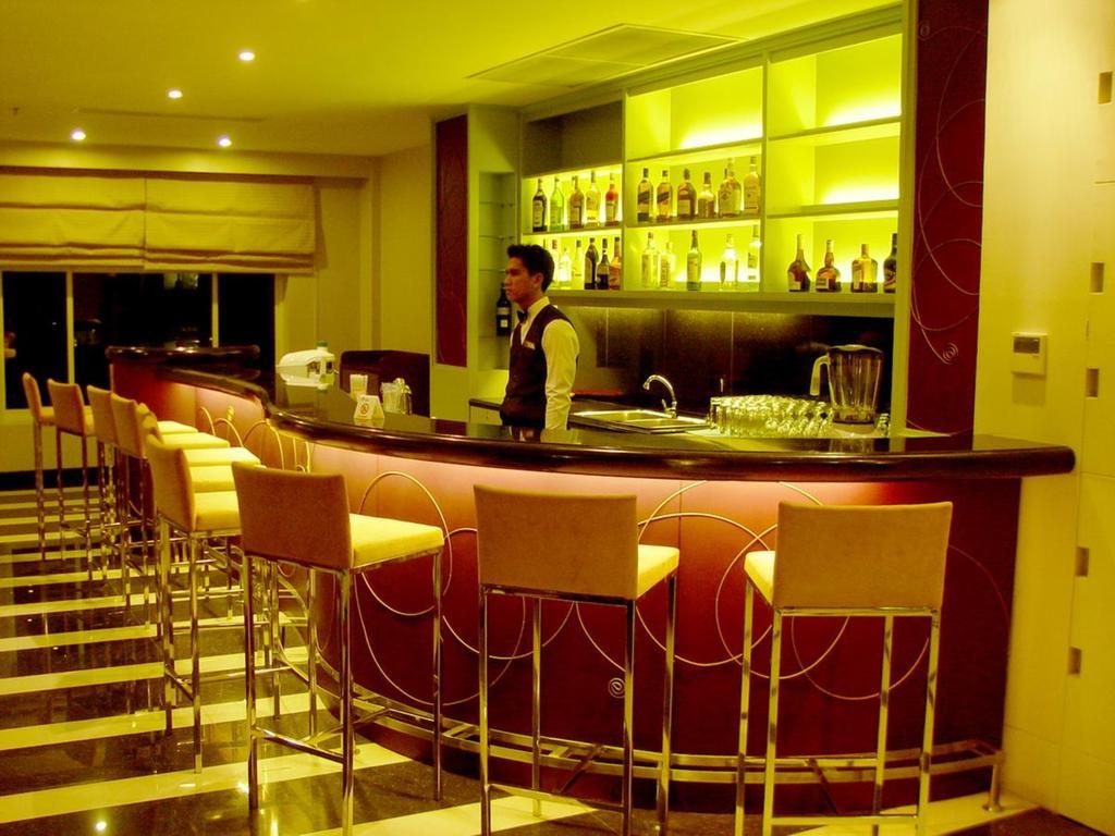 Angkor Riviera Hotel Siem Reap Exterior photo