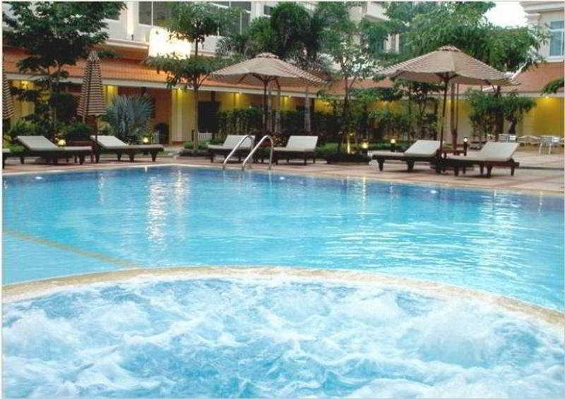 Angkor Riviera Hotel Siem Reap Exterior photo
