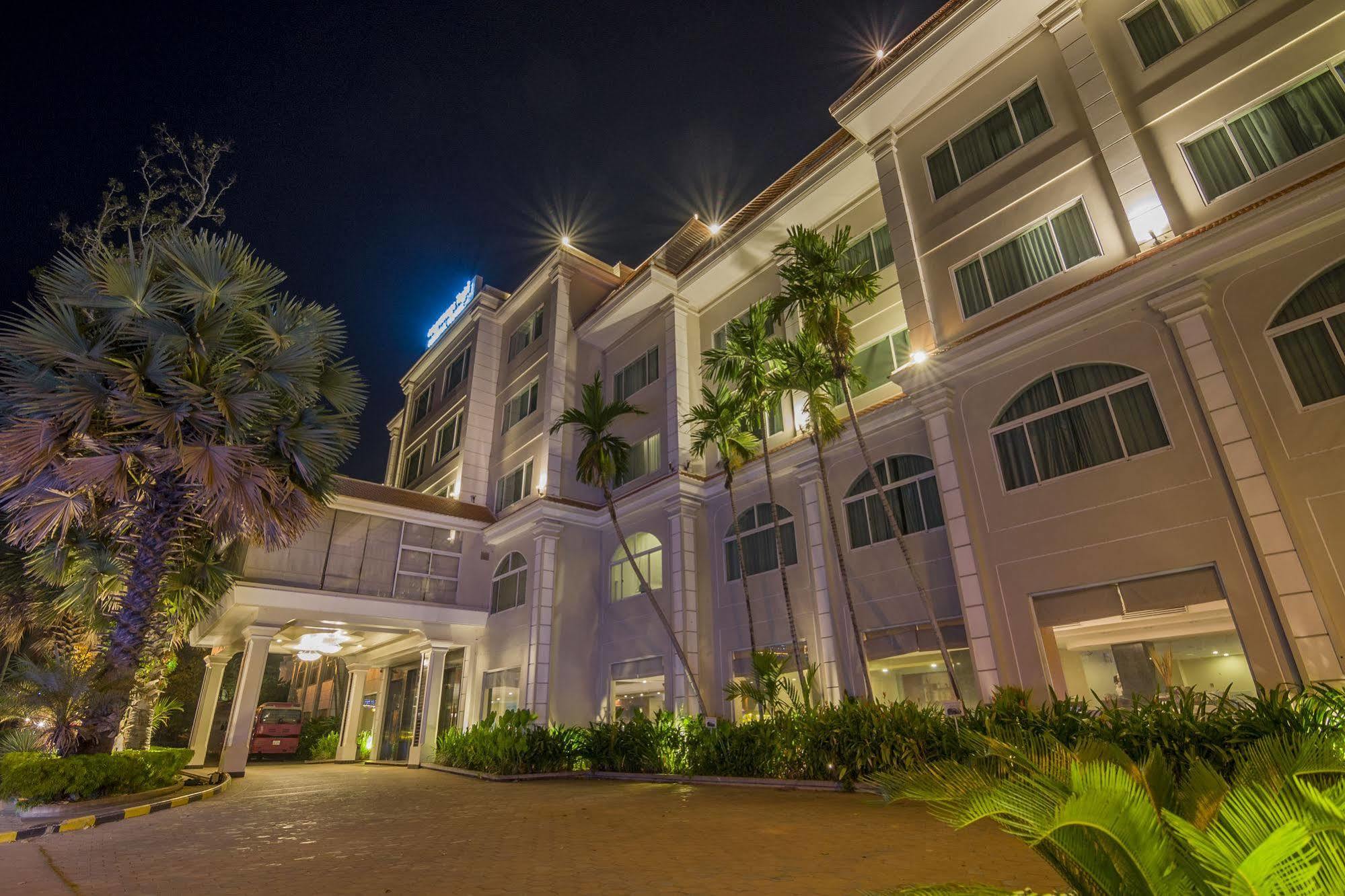 Angkor Riviera Hotel Siem Reap Exterior photo