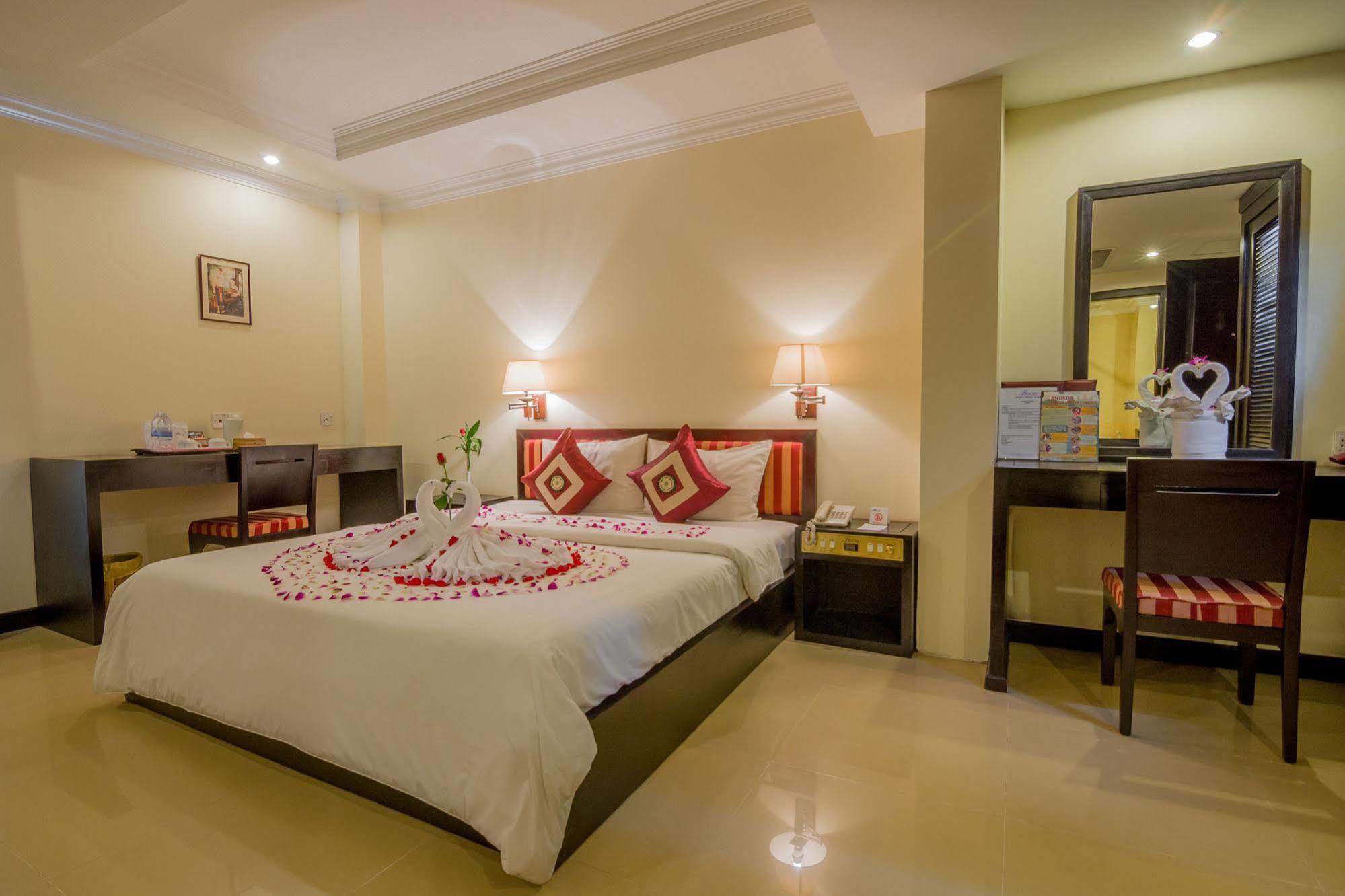 Angkor Riviera Hotel Siem Reap Exterior photo