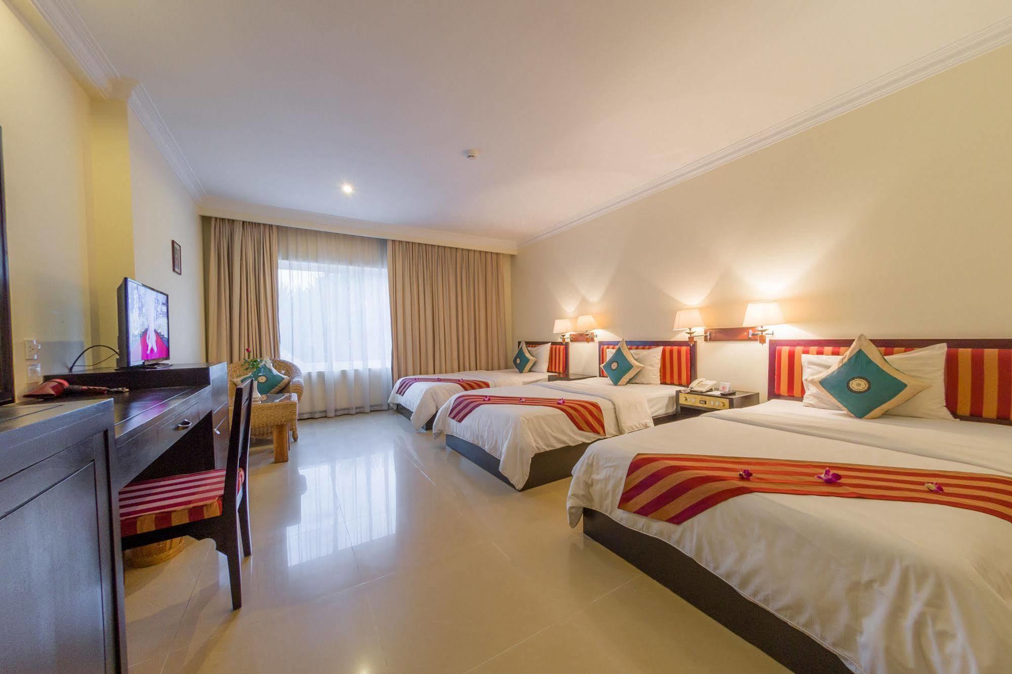 Angkor Riviera Hotel Siem Reap Exterior photo