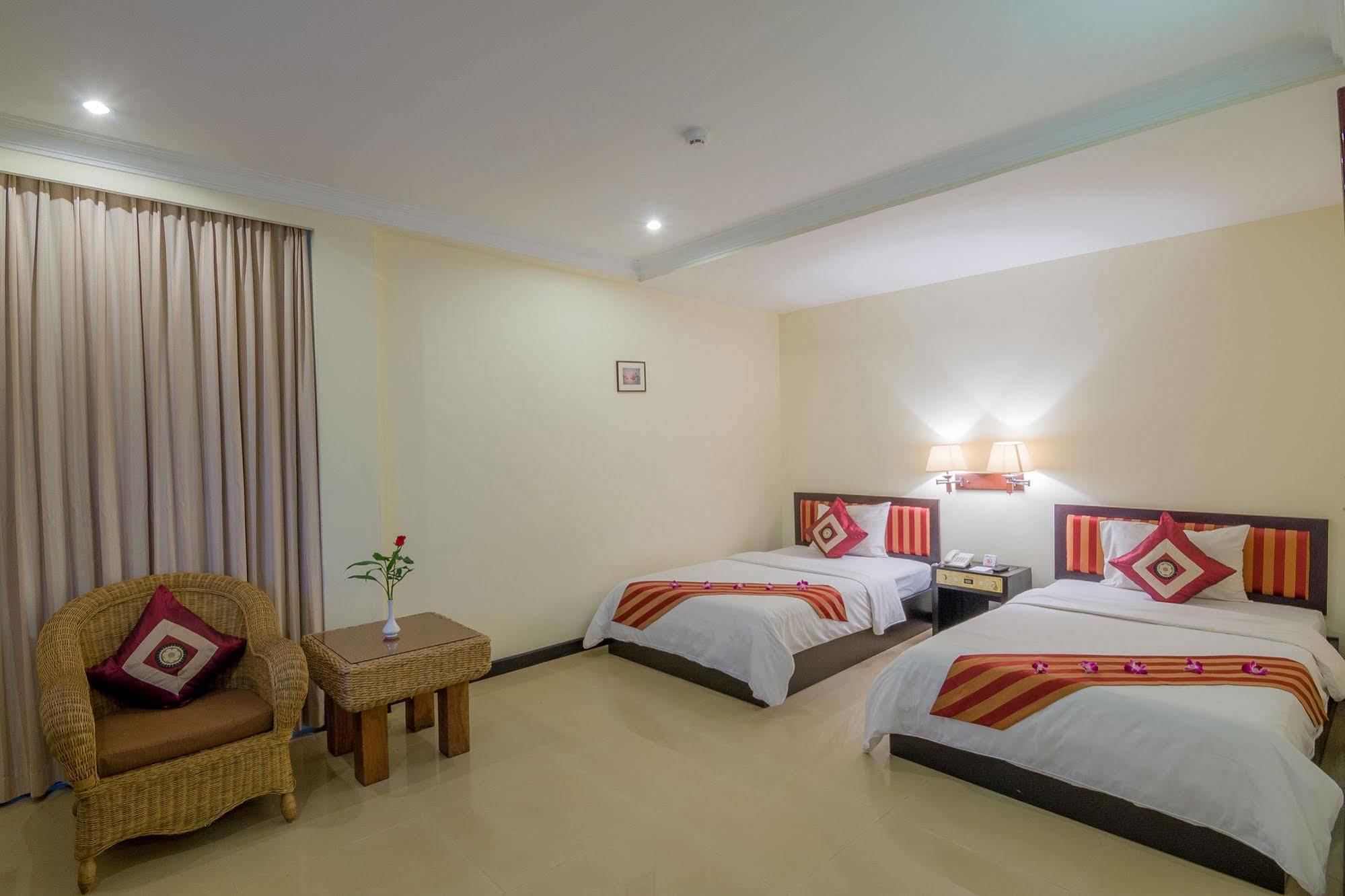 Angkor Riviera Hotel Siem Reap Exterior photo